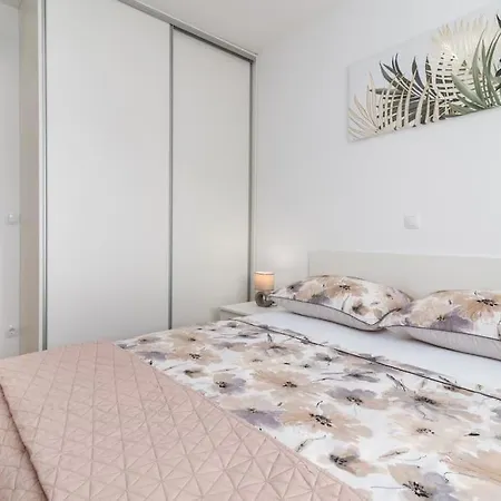 公寓 Apartman Trogir *