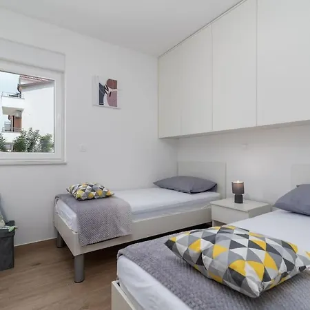 Apartman Trogir 特罗吉尔